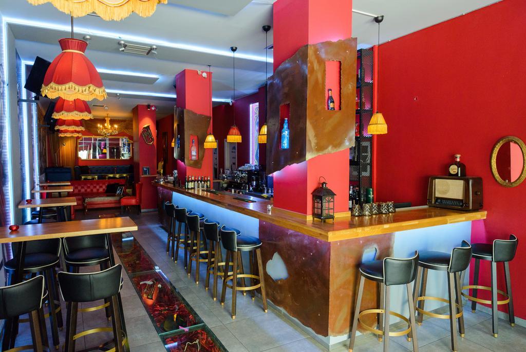 Lux Hotel Piraeus Exterior photo