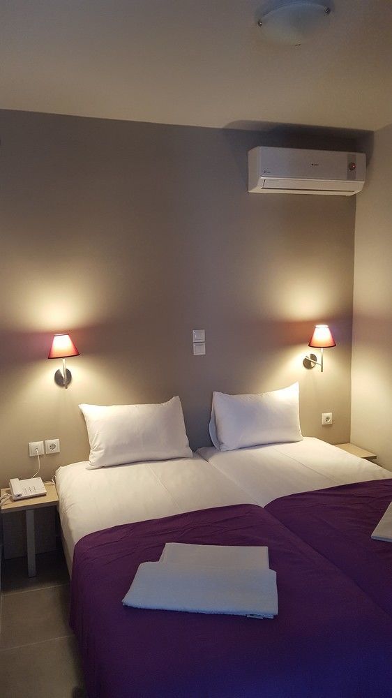 Lux Hotel Piraeus Exterior photo